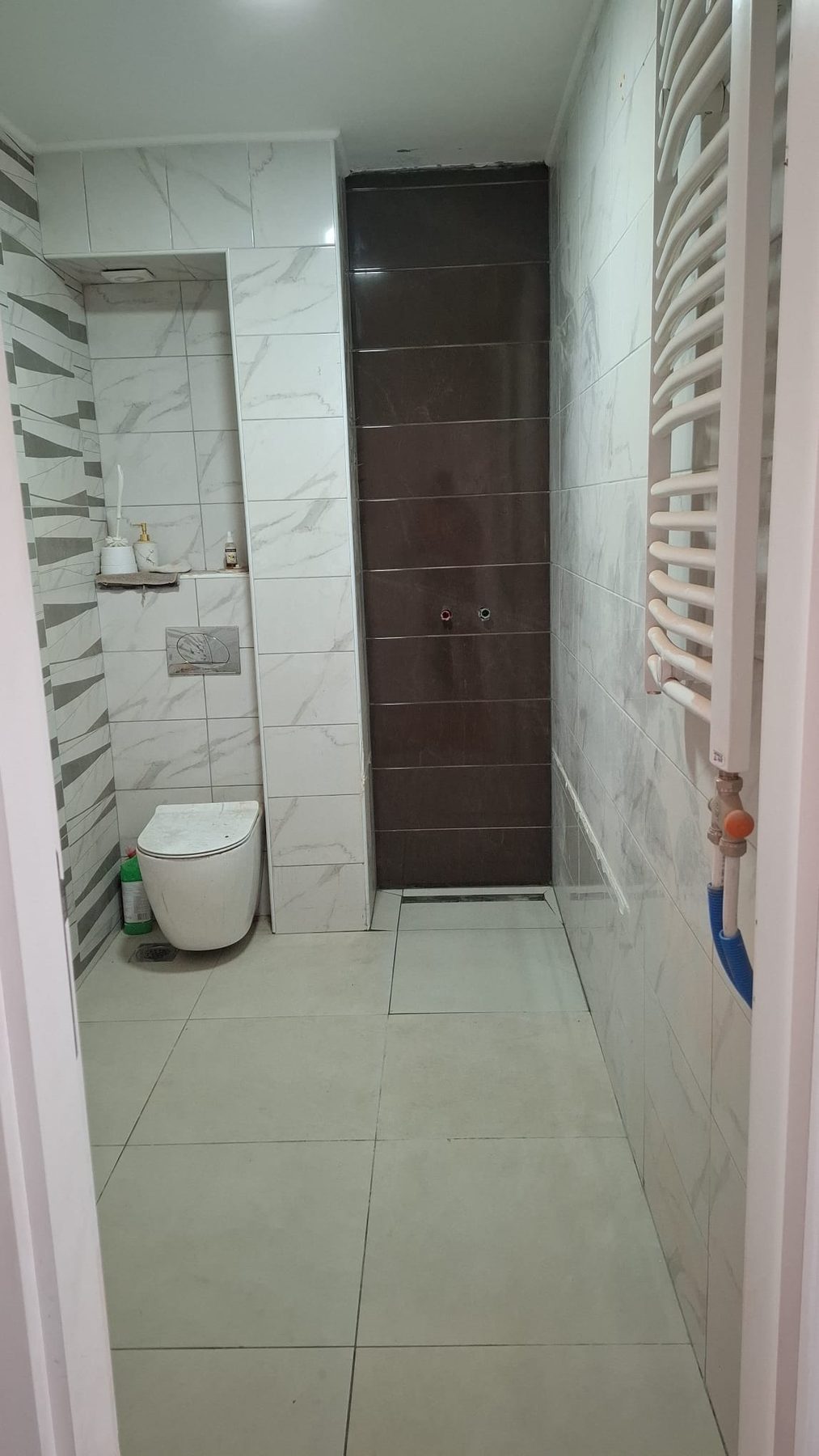 Kupatilo sa walk-in tušem